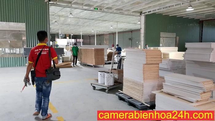 lap dat camera nha xuong